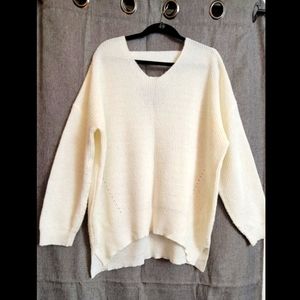 V neck lattice back sweater